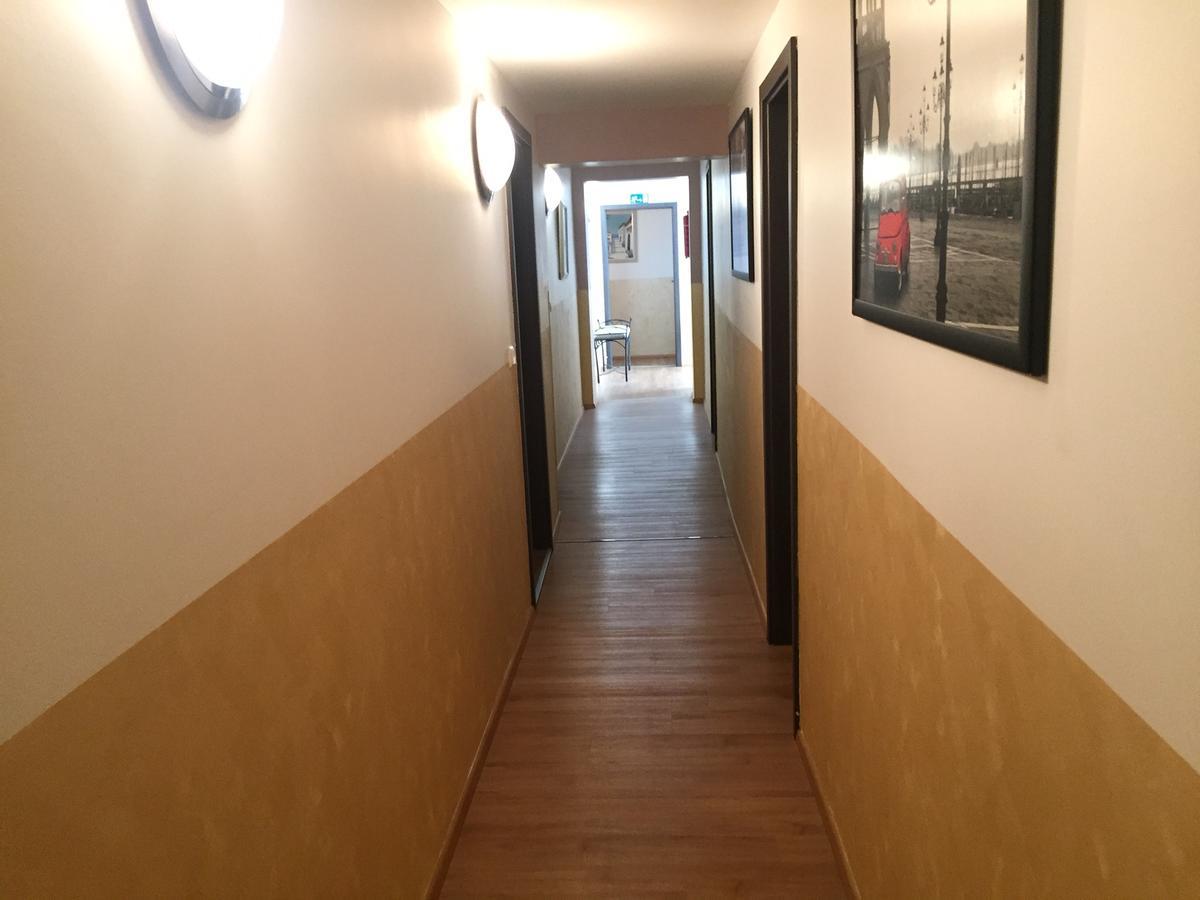 罗斯蒂卡酒店及餐厅 巴特乌拉赫 外观 照片